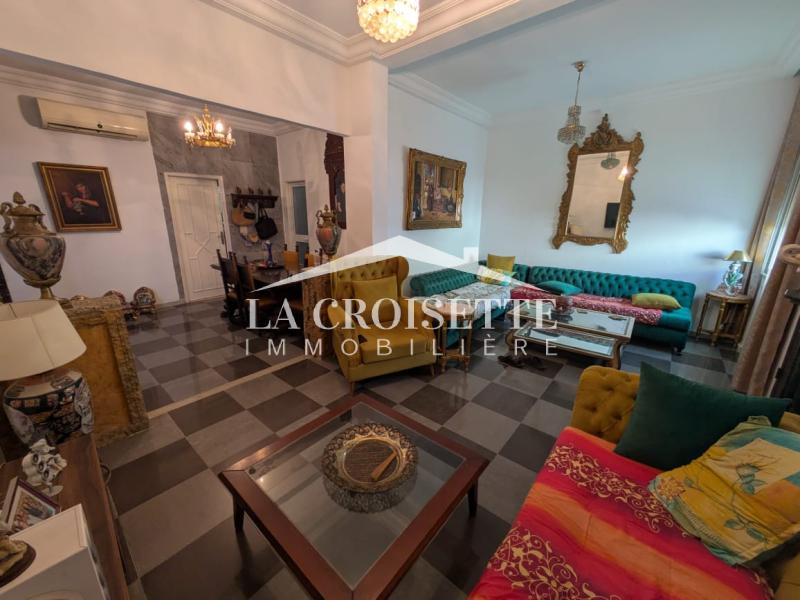 Appartement S+2 pour un usage bureautique sur La Route du Relais